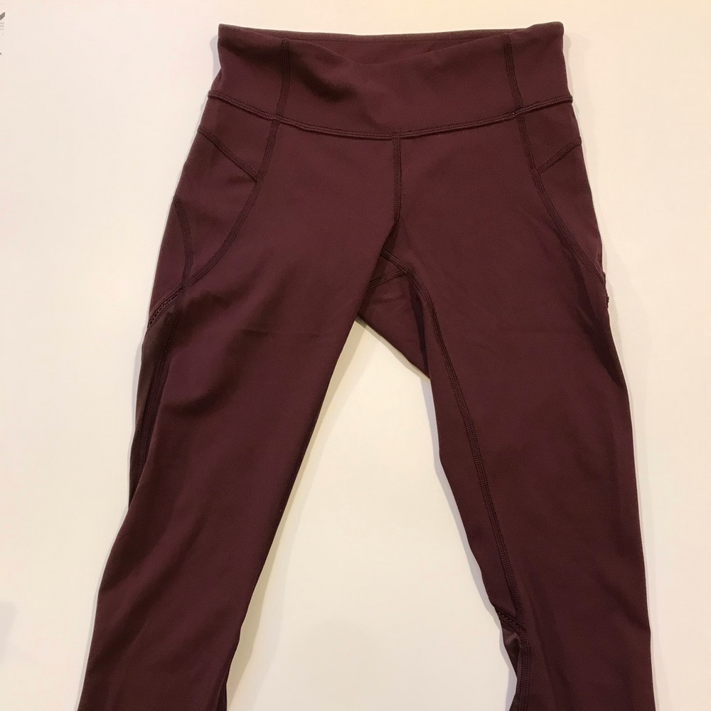 Lululemon athletica cropped leggings size 2 EUC
